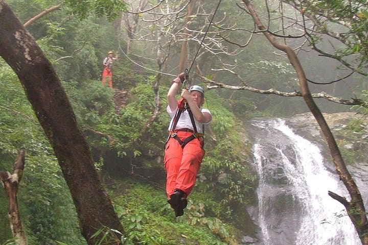 Zip Line tour 25 cables