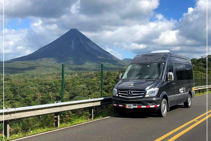 Private Transport from La Fortuna de Arenal to Papagayo Peninsula