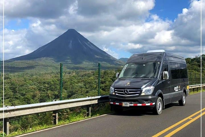 Private Transport from La Fortuna de Arenal to Tamarindo