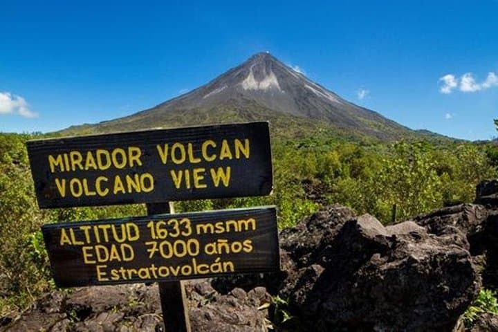 Shuttle Service San Jose Airport To Arenal-La Fortuna San Carlos