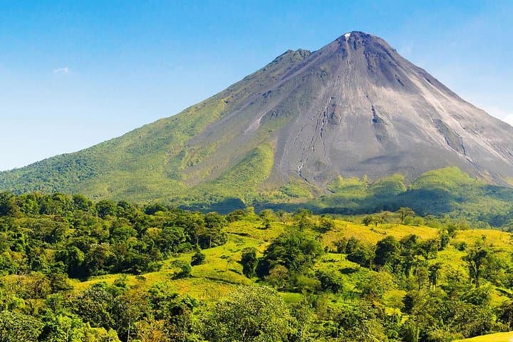 Shuttle From Liberia Airport To Arenal- La Fortuna, San Carlos
