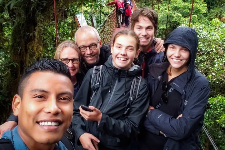 Having so much fun with this beauty family, enjoying nature at the tree tops.