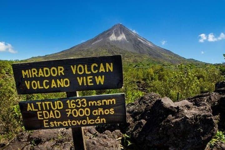 Private Transfer Service From Liberia Airport To Arenal - La Fortuna