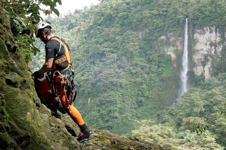 Hundred waterfall park. Jurassic world.