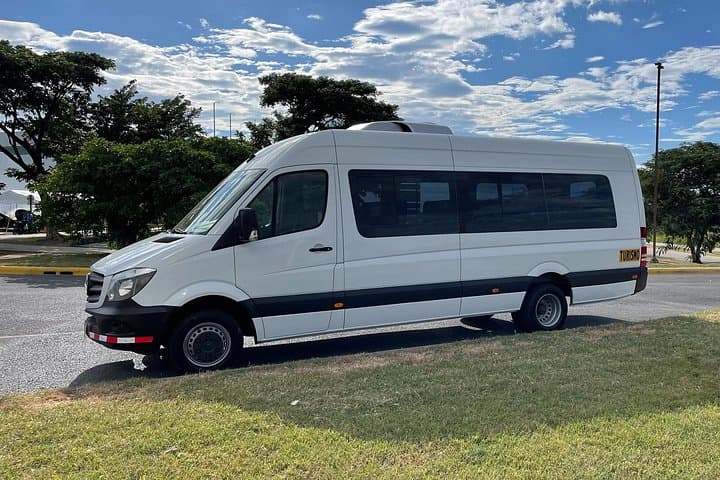 Private Transfer from Liberia Airport to Azura Beach Resort