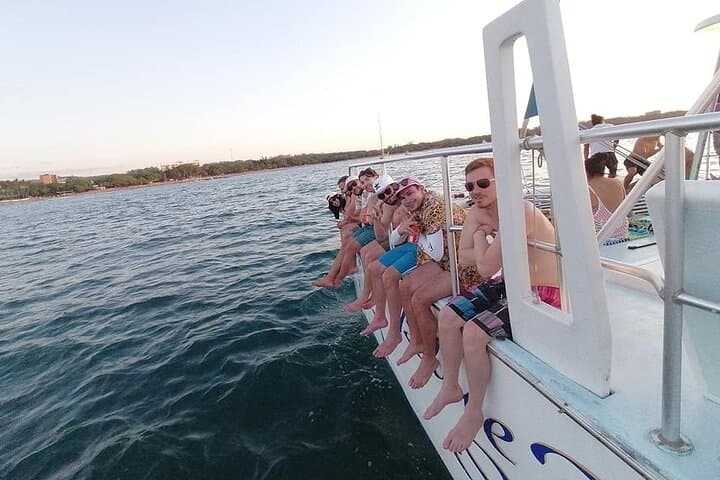 Blue Dolphin Sailing Cruise from Tamarindo - Native's Way Costa Rica