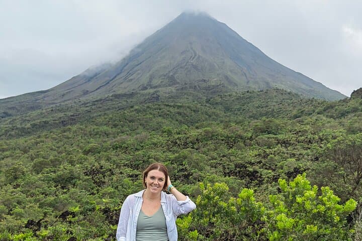 Private Guide Hanging Bridges, Fortuna Waterfall, Arenal Volcano