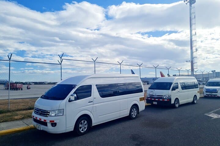 Transporte Privado desde LIR al JW Marriott Costa Elena Resort