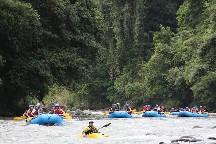 Rafting Pacuare River from La Fortuna w/ shuttle to Puerto Viejo or San Jose