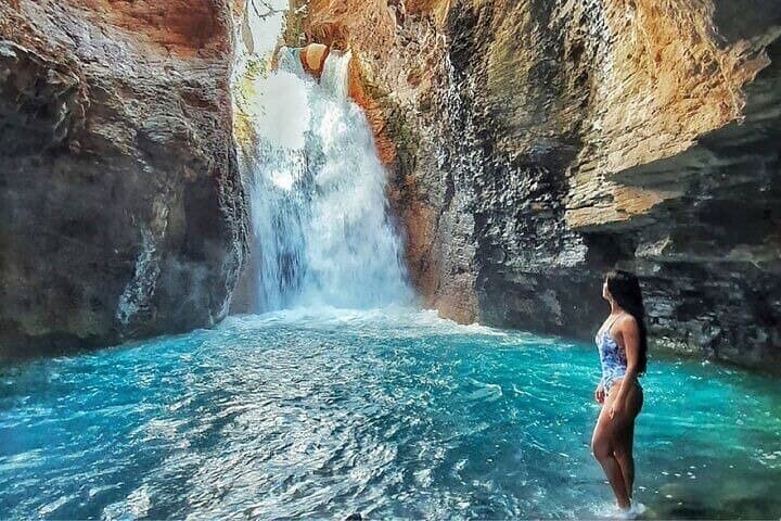 Waterfall Adventure Hike Tour