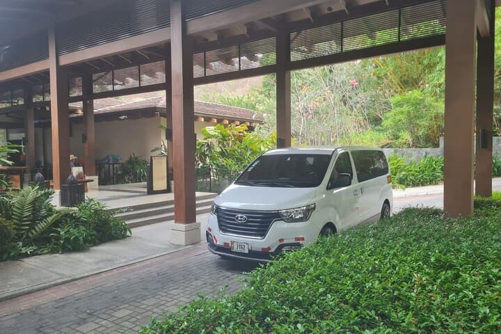 Private Transfer From Liberia Airport To Luna Llena Hotel Tamarindo