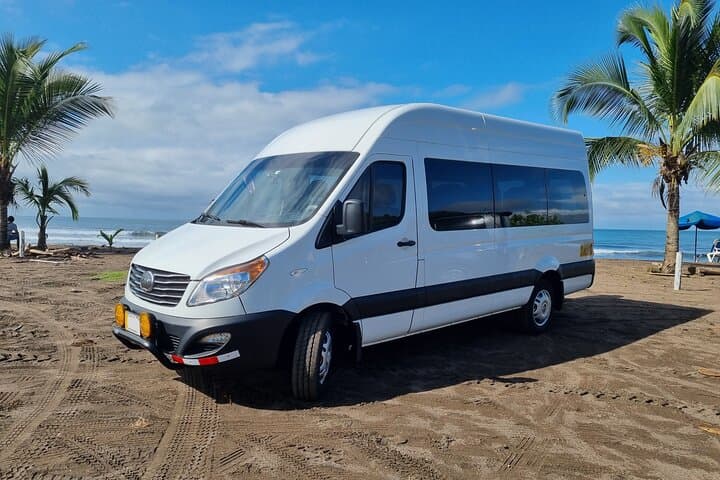 Reliable and spacious van for private transfers from San José Airport (SJO) to Manuel Antonio.