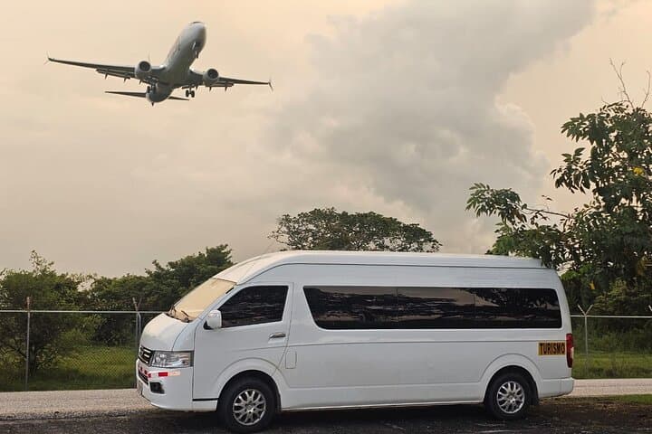 Private Transfer Liberia Airport To Hotel Pas Tiempo Tamarindo