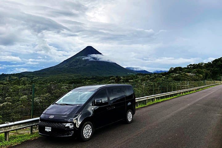 La Fortuna: Hot Springs transportation from hotels