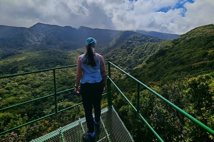 Miravalles Unique : Viewpoints, waterfall and suspension bridge in Bagaces