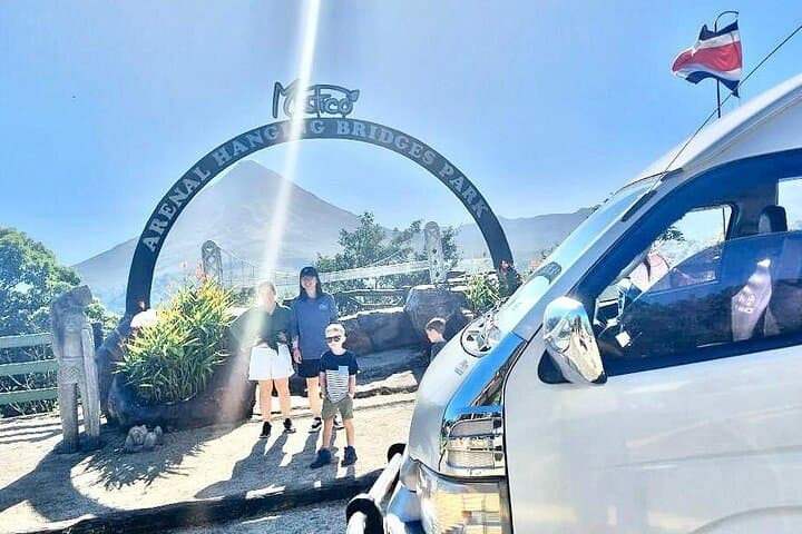 La Fortuna Bus shuttle(Easy Hop)