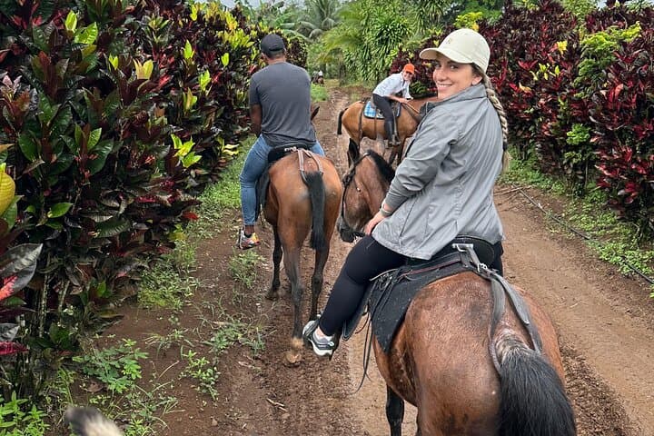 Tubing Tour and Horseback Riding in Rio Celeste