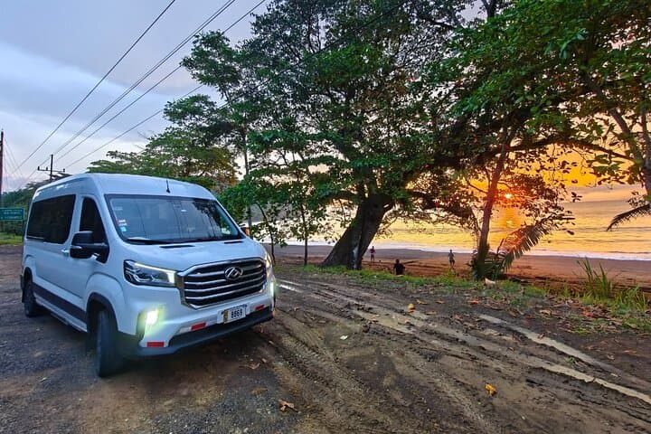 Liberia Airport Private Transfer to or from Arenal La Fortuna