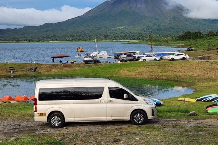 Private Transfer SJO Airport to La Fortuna | Reliable Service
