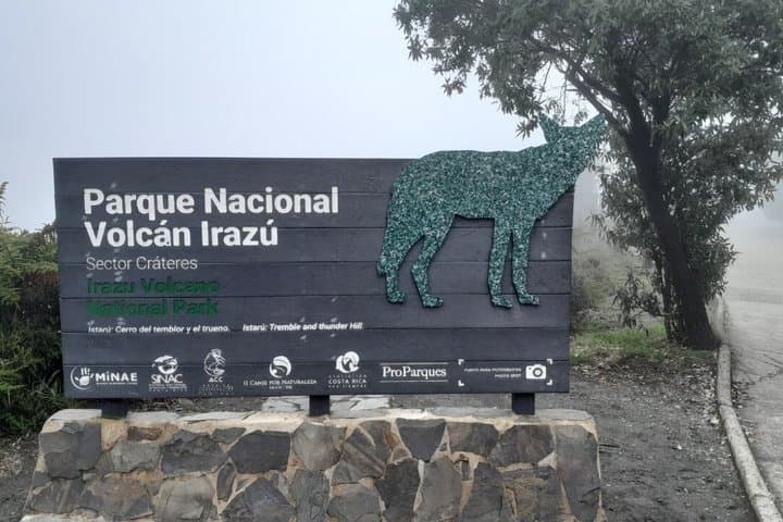 Irazú Volcano Crater Guided Tour