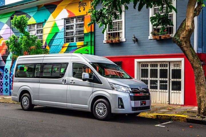 Private shuttle from SJO Airport to San Jose City