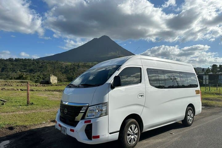 Private Transfer from Liberia Airport to La Fortuna
