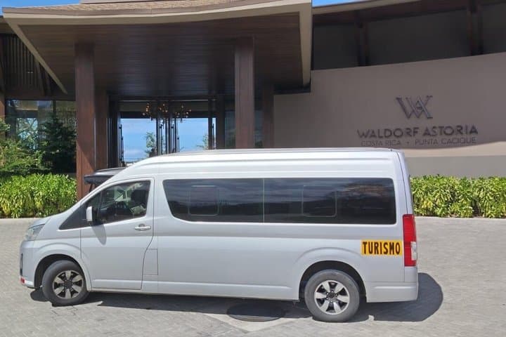 Airport Transfer to Waldorf Astoria Costa Rica from LIR Airport