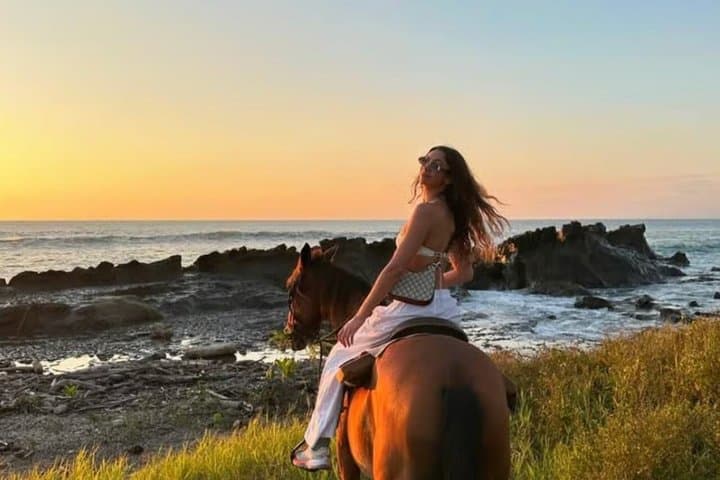 Santa Teresa Guided Jungle and Beach Horseback Riding Tour