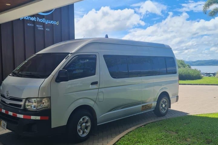 Private Transportation From Liberia Airport To Planet Hollywood
