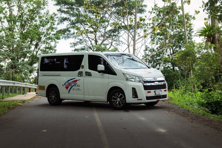 Private Transfer From La Fortuna To Manuel Antonio From 1 to 6 passengers