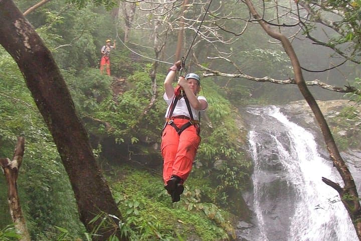 Zip Line tour 25 cables