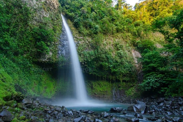 Skip-the-Line La Fortuna Waterfall Admission Ticket