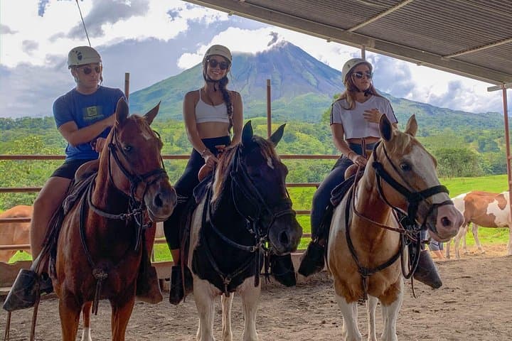 Horseback Riding to Arenal Volcano