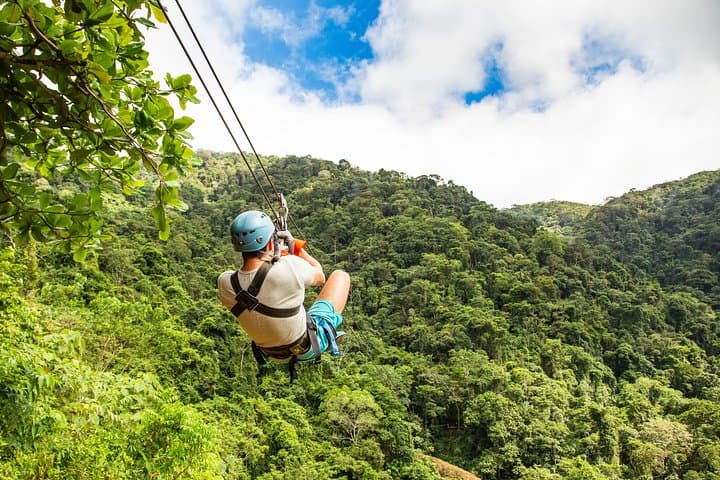rainforest-trails-hiking-nature-experience