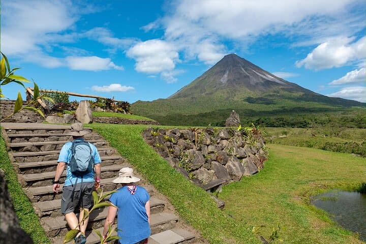 Arenal Volcano National Park Guided Hike