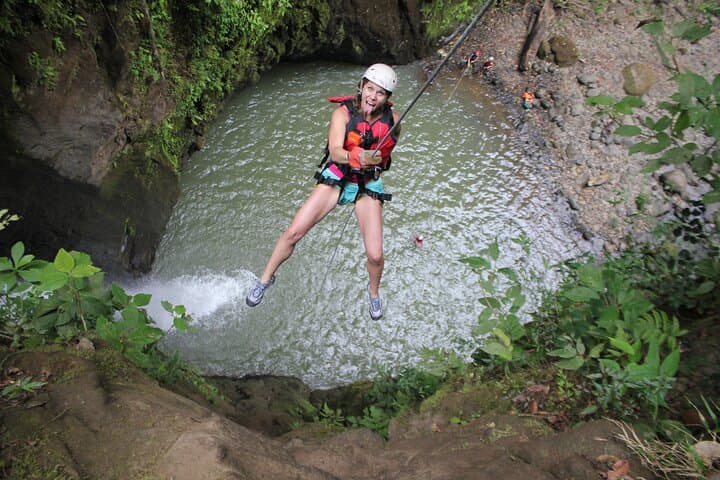 Gravity Falls Waterfall Jumping Canyoning