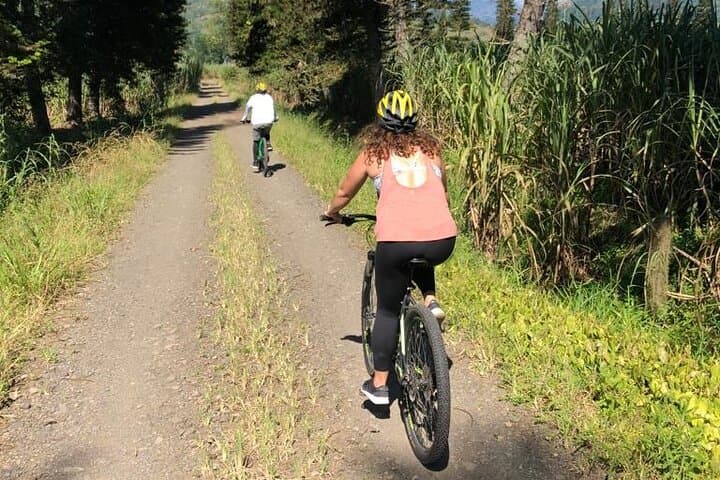 4 Hours of Mountain Biking in Costa Rica country circuit
