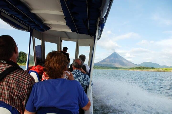 Shared Shuttle Arenal to Monteverde