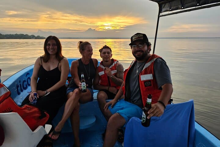 Classic Trip Nicaragua from Costa Rica - One Day Tour