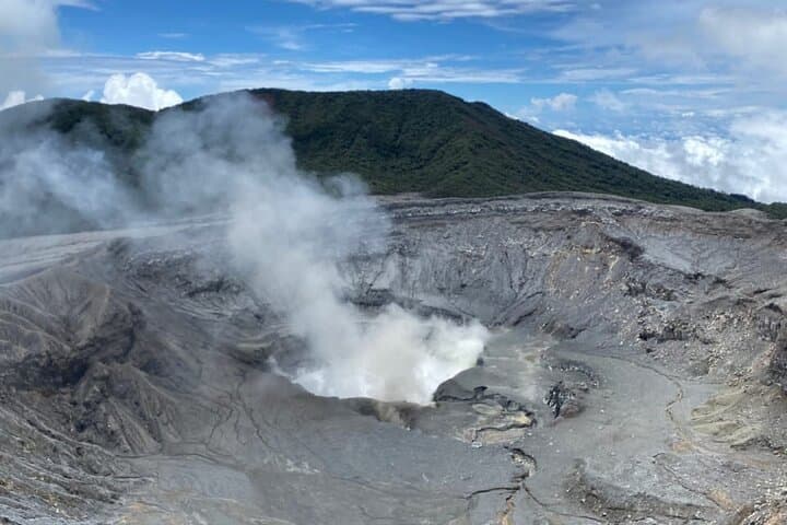 Poás Volcano Main Crater
Main crater of Poas Volcano