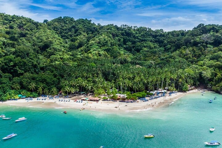 Tortuga Island awaits