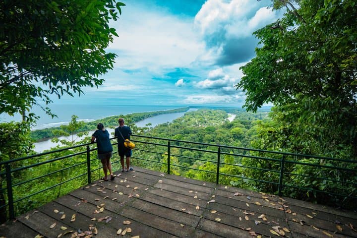 Discover Tortuguero: 1 Night 2 Days All Inclusive Package